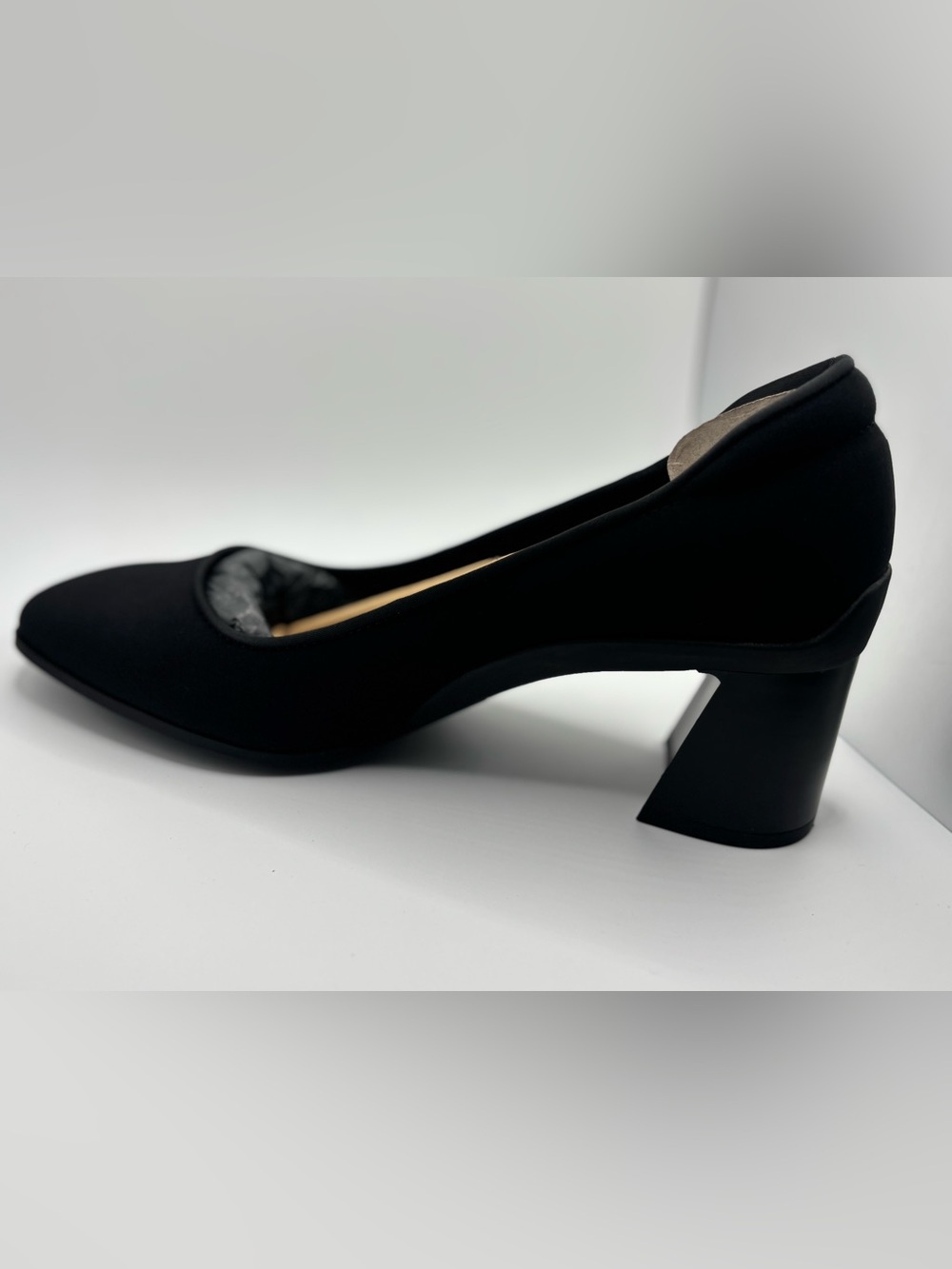 Aerosoles Comfortable Women's Mid Heel Pump Black Stretch Fabric Black Size 8M - Picture 2 of 8
